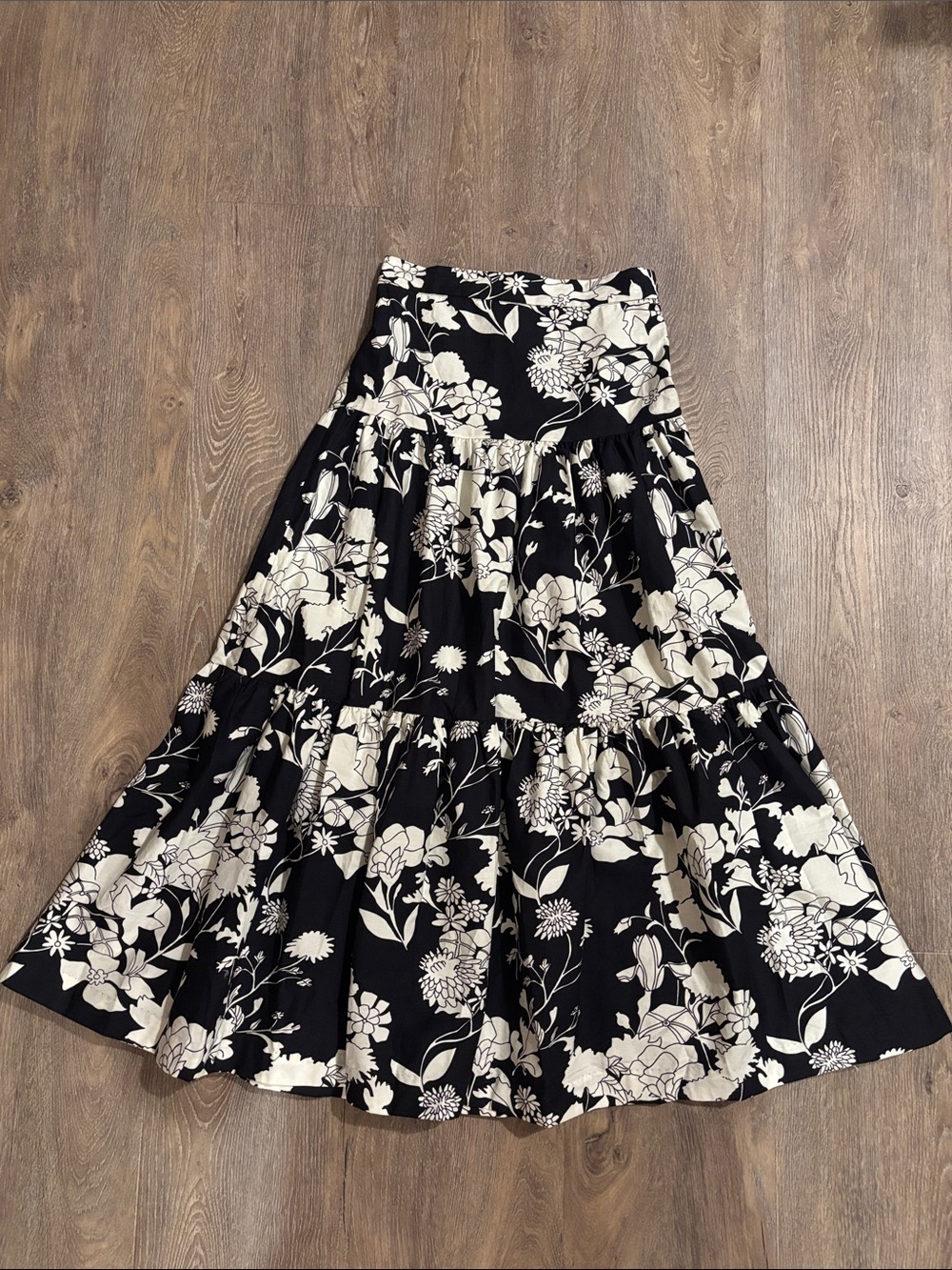 Brand🆕 🥰🔥🥰 JASON WU Floral Tiered Maxi Skirt